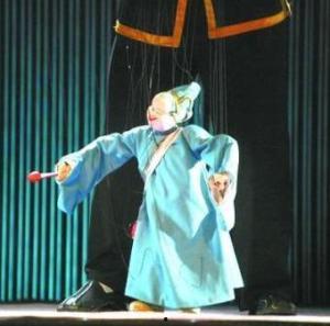 提线木偶85在线观看,穿越时空的奇幻冒险之旅